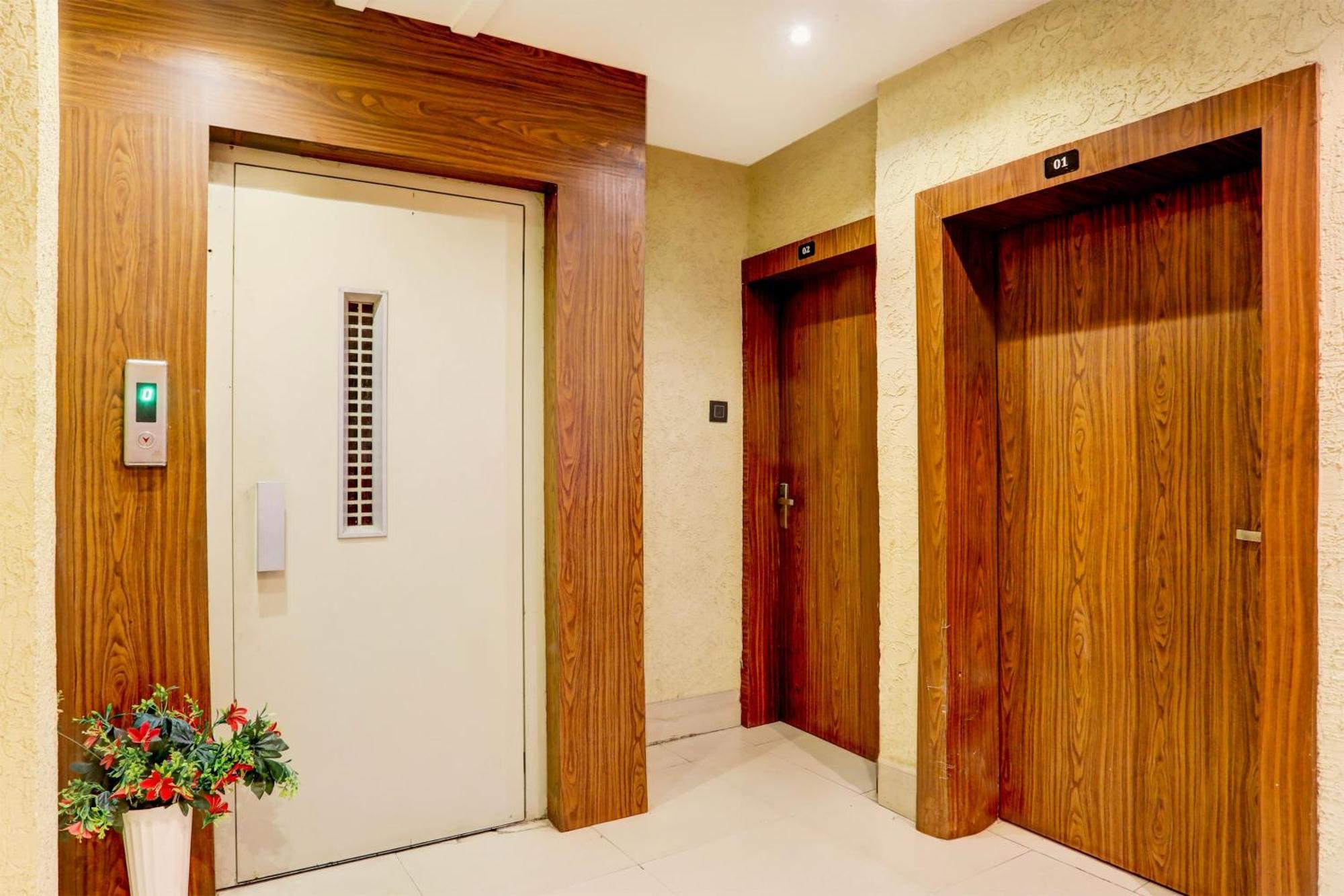 Super Hotel O Mp Nagar Near Rachna Tower Бопал Екстериор снимка